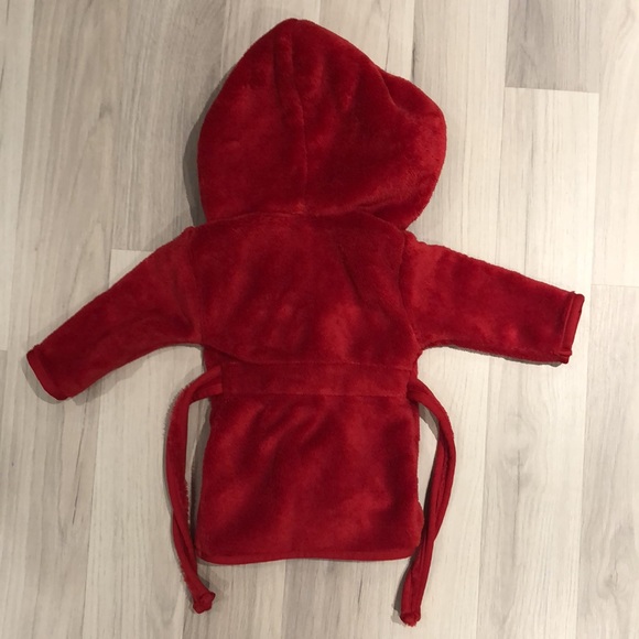 Baby’s first Christmas robe - Picture 3 of 3